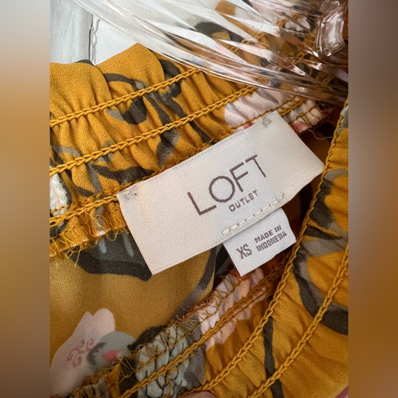 LOFT Outlet Mustard Yellow Floral Sleeveless Blouse with Flutter Sleeves - Picture 3 of 4